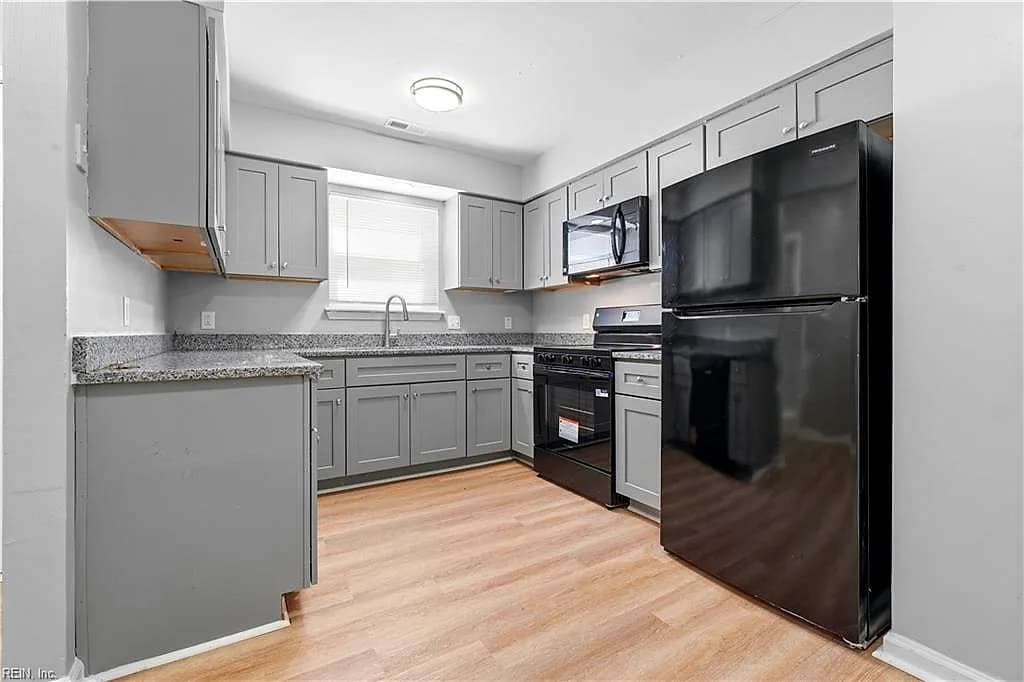 2113 Keller AVE #14, NORFOLK VA 23504 - Photo 5