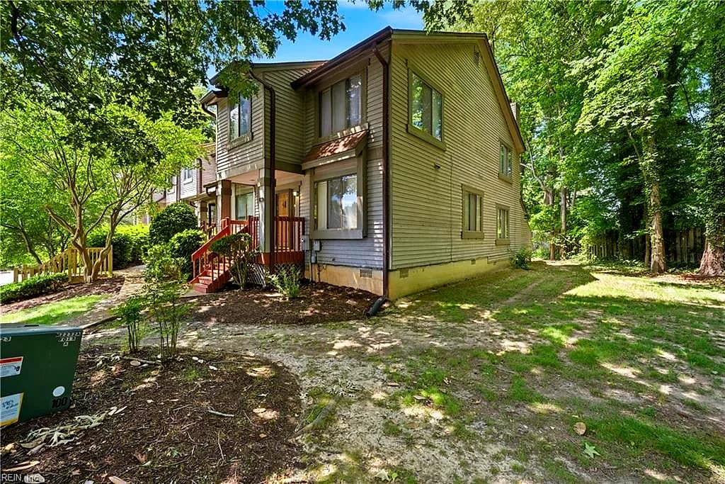 112 Inland View DR, NEWPORT NEWS VA 23603 - Main photo