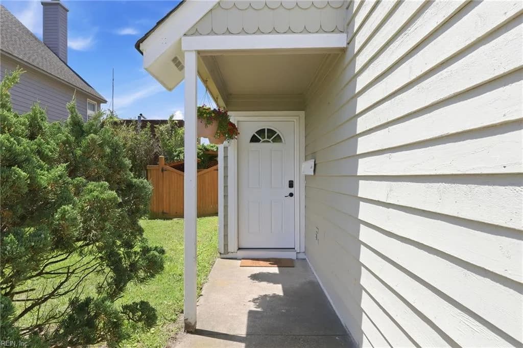 4505 Guam ST, VIRGINIABEACH VA 23455 - Photo 3