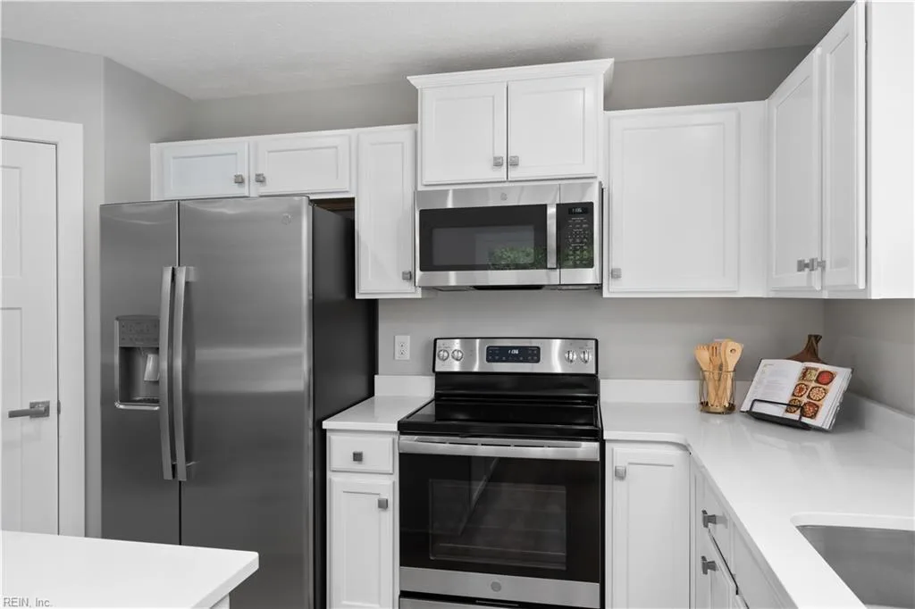 5039 Santoro RD, TOANO VA 23168 - Photo 3