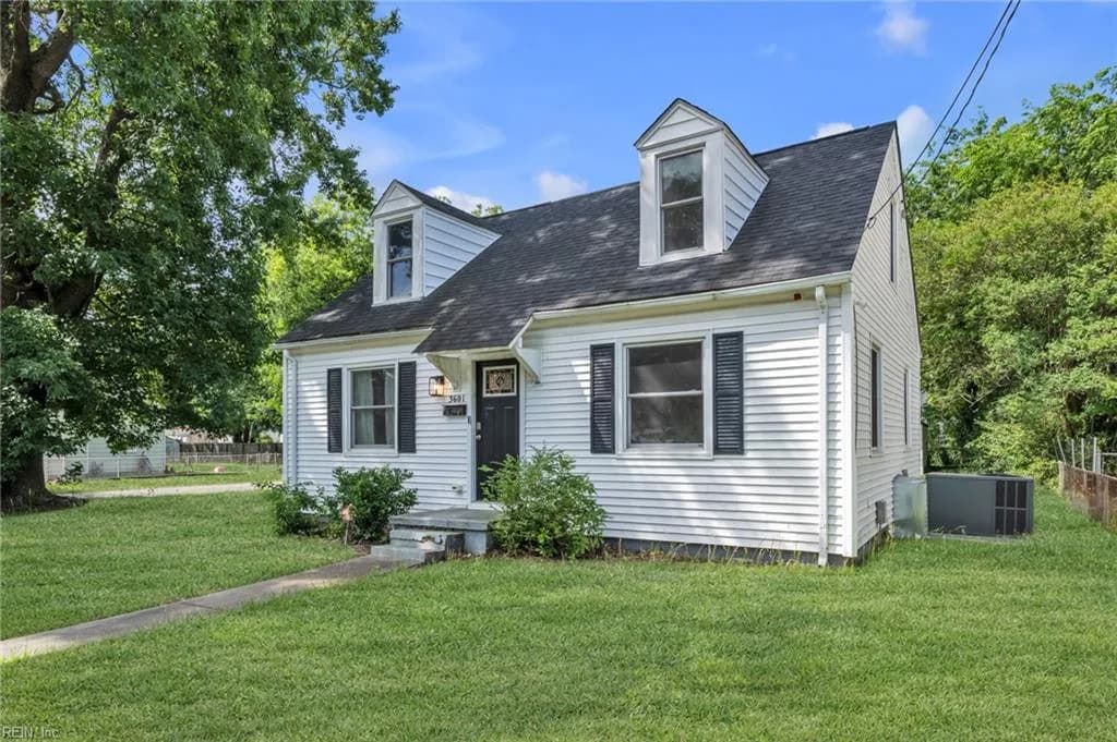 3601 Pamlico CIR, NORFOLK VA 23513 - Photo 3