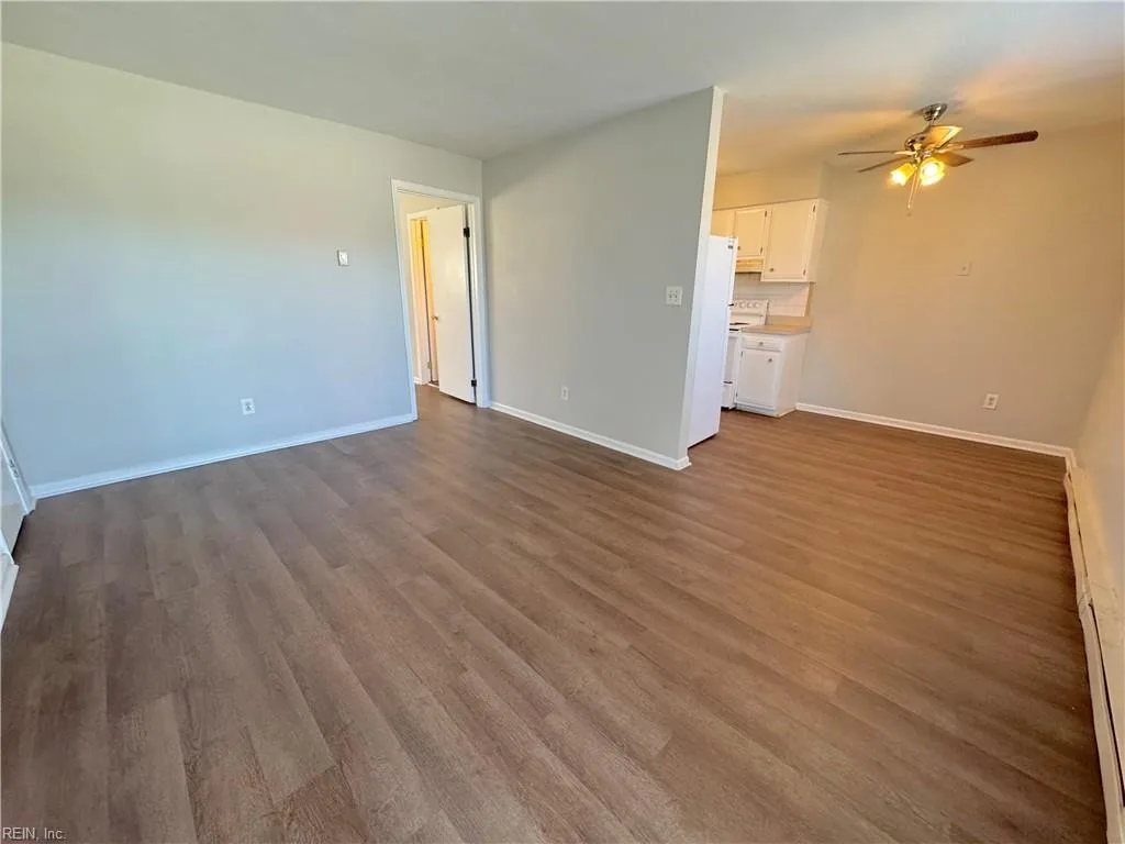 3475 Azalea Garden RD #10, NORFOLK VA 23513 - Photo 2