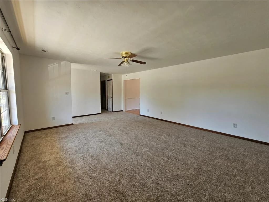 2164 Shipyard RD, CHESAPEAKE VA 23323 - Photo 5