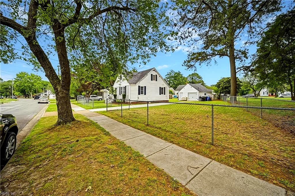 2702 Argonne AVE, NORFOLK VA 23509 - Photo 4