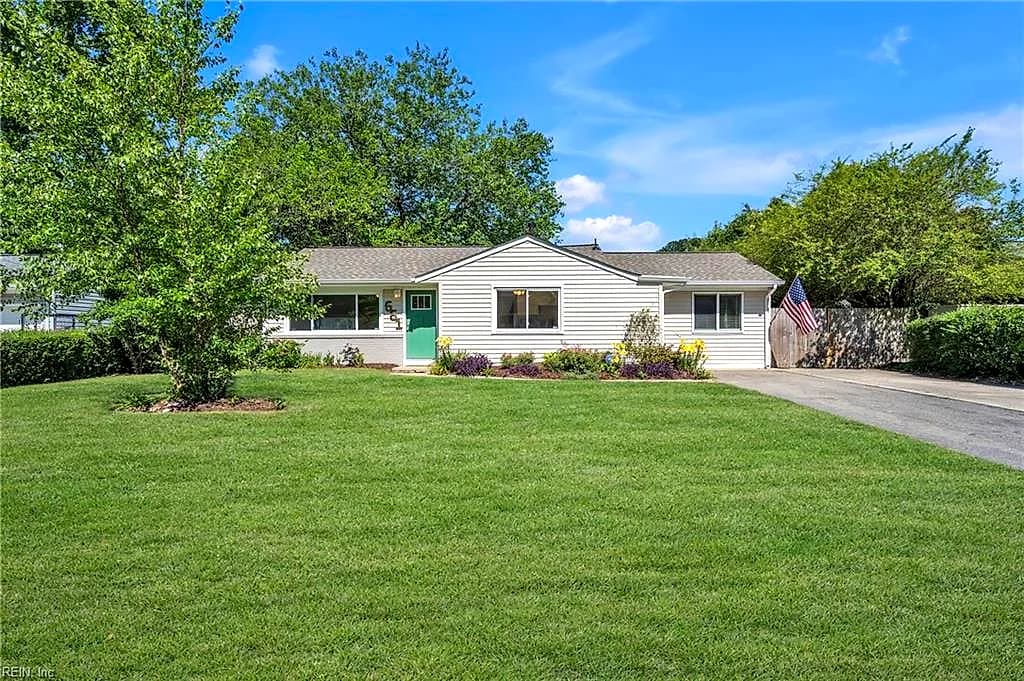 661 Kenneth RD, VIRGINIA BEACH VA 23462 - Main photo