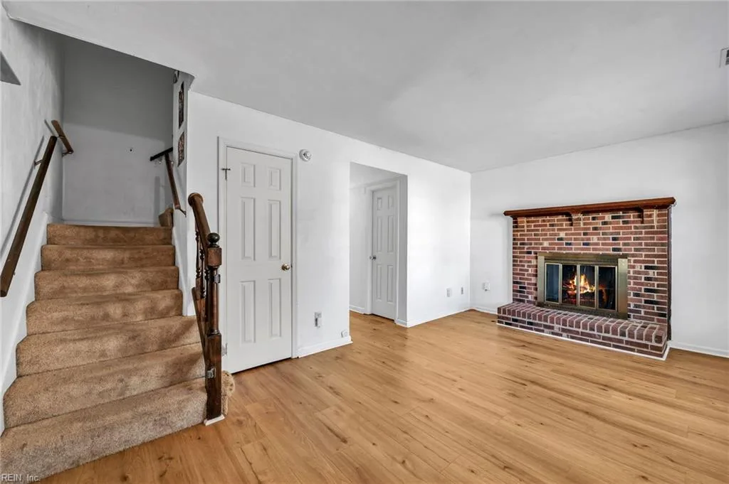 5144 Castle WAY, PORTSMOUTH VA 23703 - Photo 3