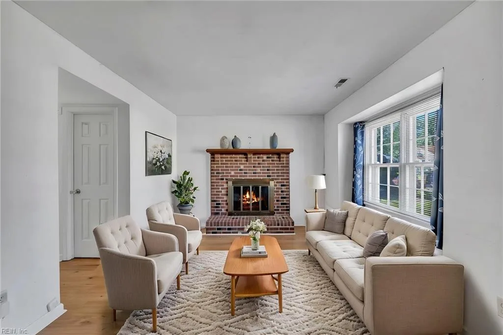 5144 Castle WAY, PORTSMOUTH VA 23703 - Photo 4