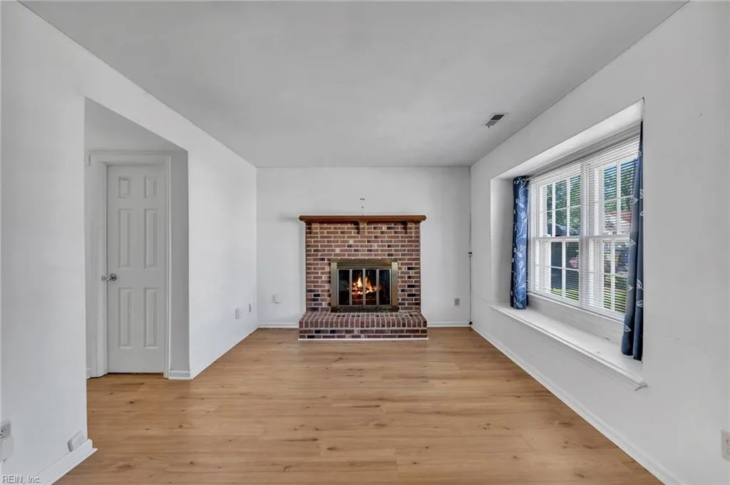 5144 Castle WAY, PORTSMOUTH VA 23703 - Photo 5
