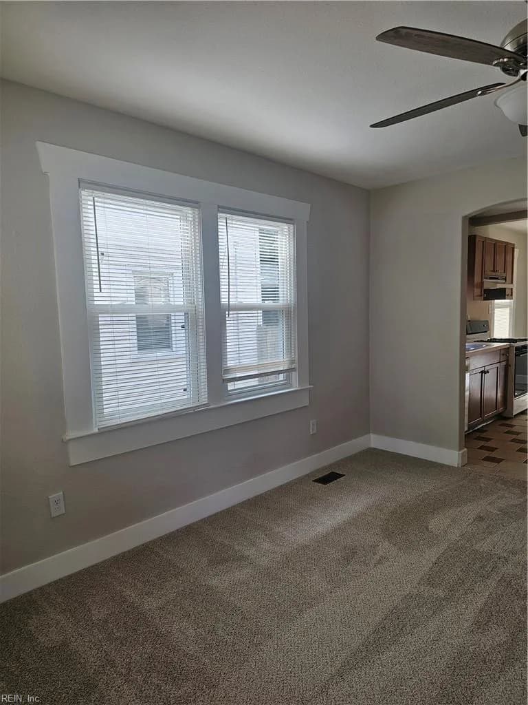 225 Beechwood AVE, NORFOLK VA 23505 - Photo 4