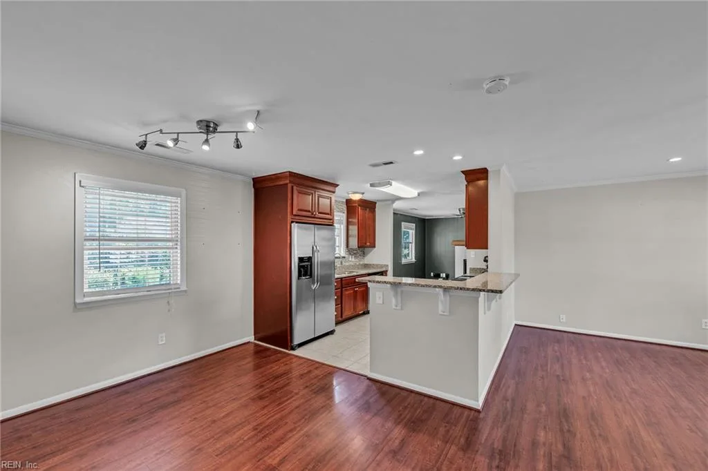 432 Courtney ARCH, VIRGINIABEACH VA 23452 - Photo 5