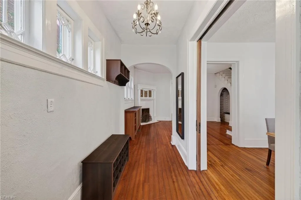 610 Westover AVE, NORFOLK VA 23507 - Photo 3