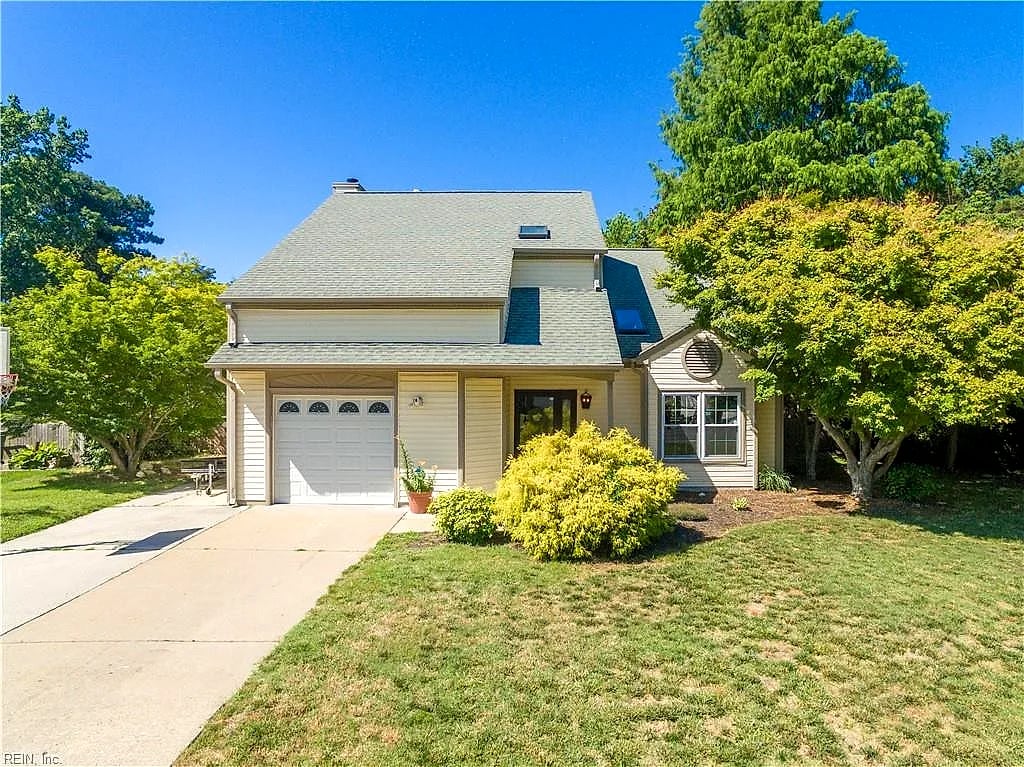 105 Kyle CIR, Yorktown — 4 bed Residential, 1,759 sqft