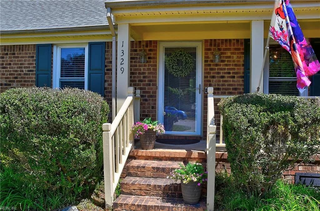 1329 Creekview Dr NONE, CHESAPEAKE VA 23321 - Photo 5