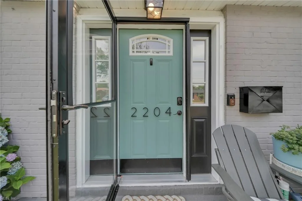 2204 Rawood DR, HAMPTON VA 23663 - Photo 4