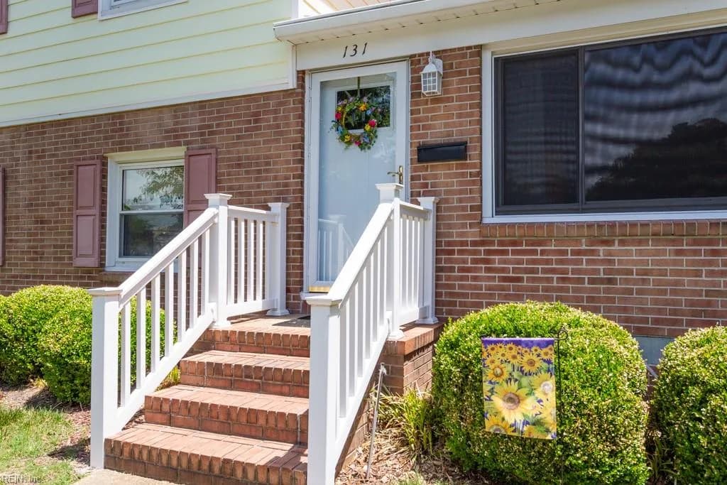 131 Madrid DR, HAMPTON VA 23669 - Photo 3