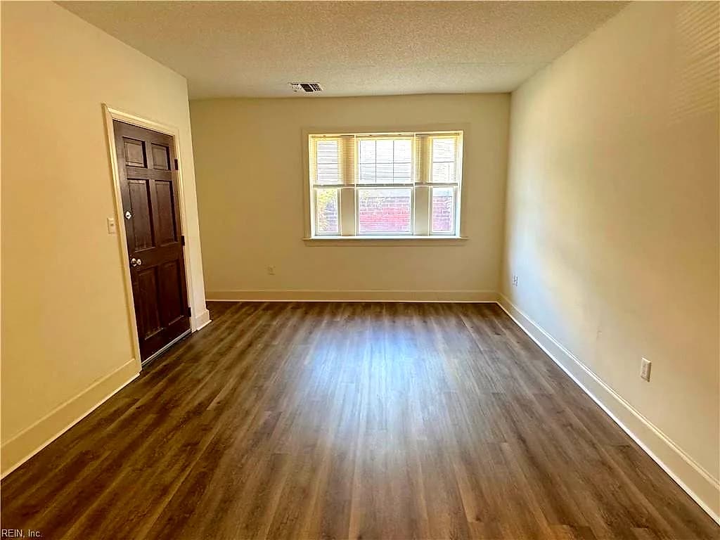 200 Drummond PL #B1, NORFOLK VA 23507 - Photo 4