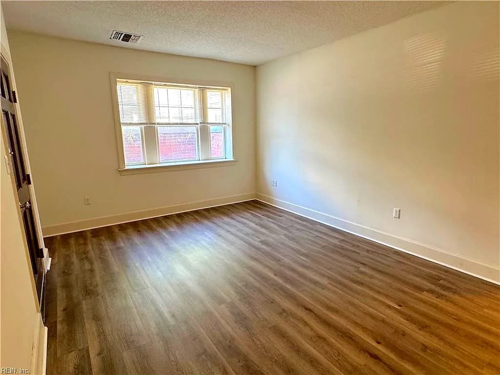 200 Drummond PL #B1, NORFOLK VA 23507 - Photo 5