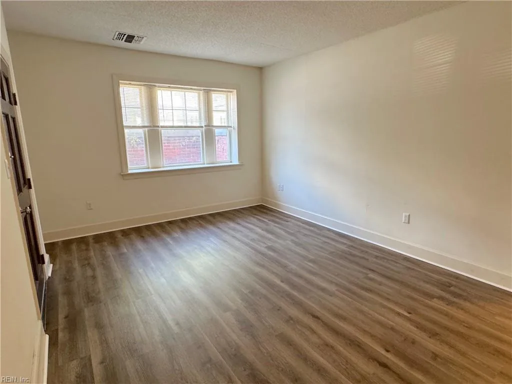 200 Drummond PL #B1, NORFOLK VA 23507 - Photo 5