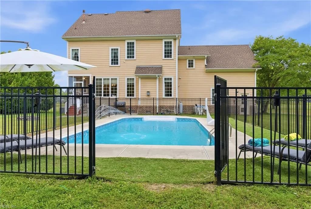 6721 Crittenden RD, SUFFOLK VA 23432 - Photo 3