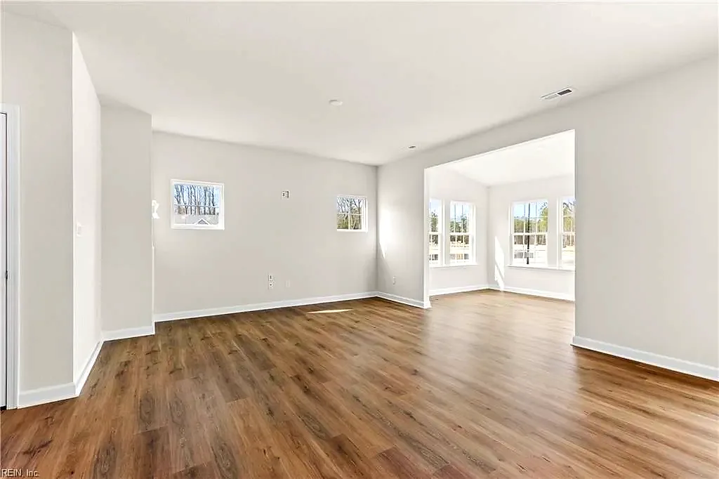 MM Amalfi NONE, SUFFOLK VA 23435