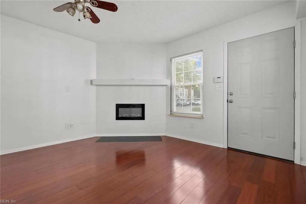 437 Lester RD ##2, NEWPORTNEWS VA 23601 - Photo 3