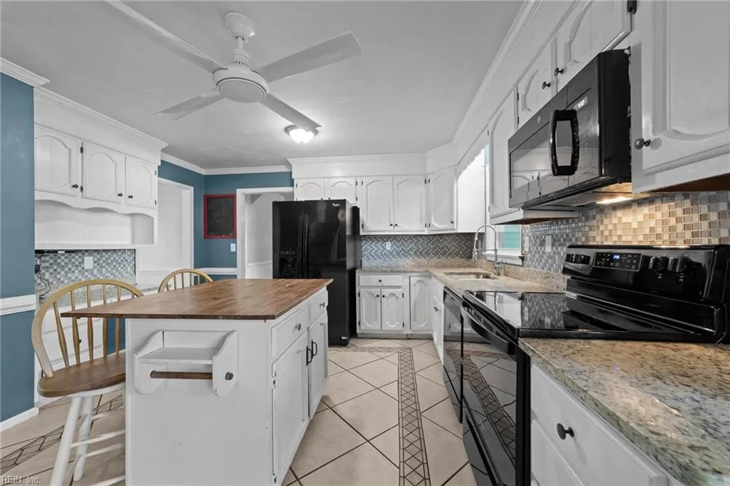 435 Currituck DR, CHESAPEAKE VA 23322 - Photo 5