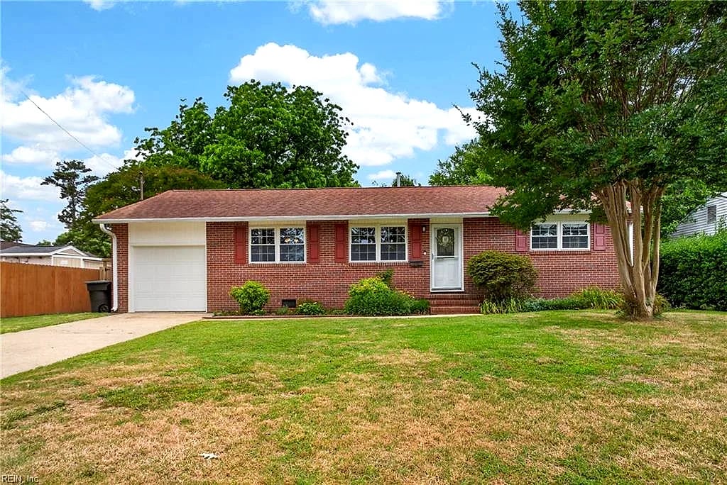 703 New Bern AVE, Hampton — 3 bed Residential, 1,058 sqft