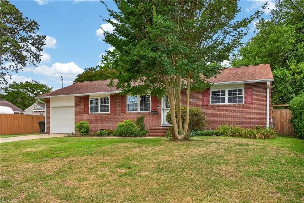 703 New Bern AVE, HAMPTON VA 23669 - Photo 3