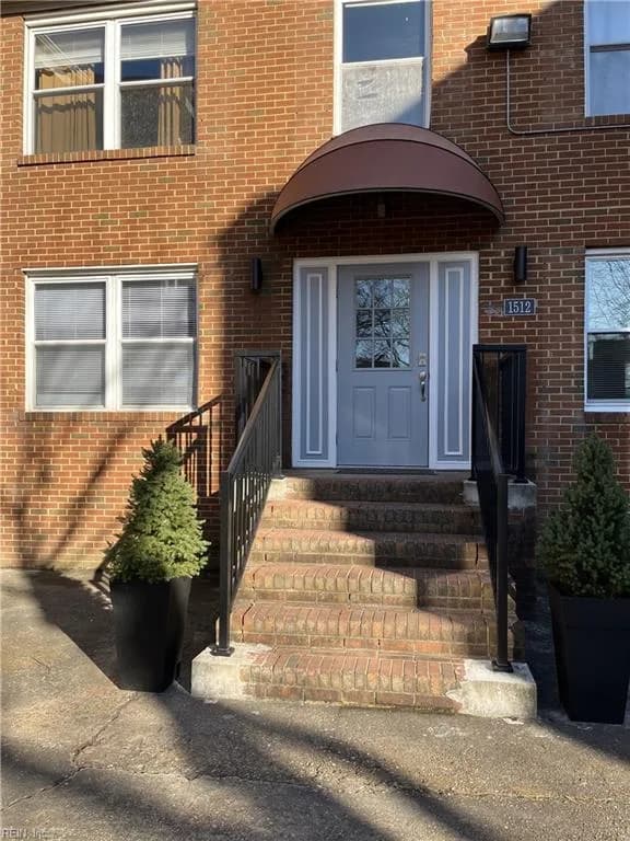 1512 Colonial AVE #A, NORFOLK VA 23517 - Photo 2