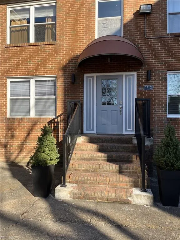 1512 Colonial AVE #B, NORFOLK VA 23517