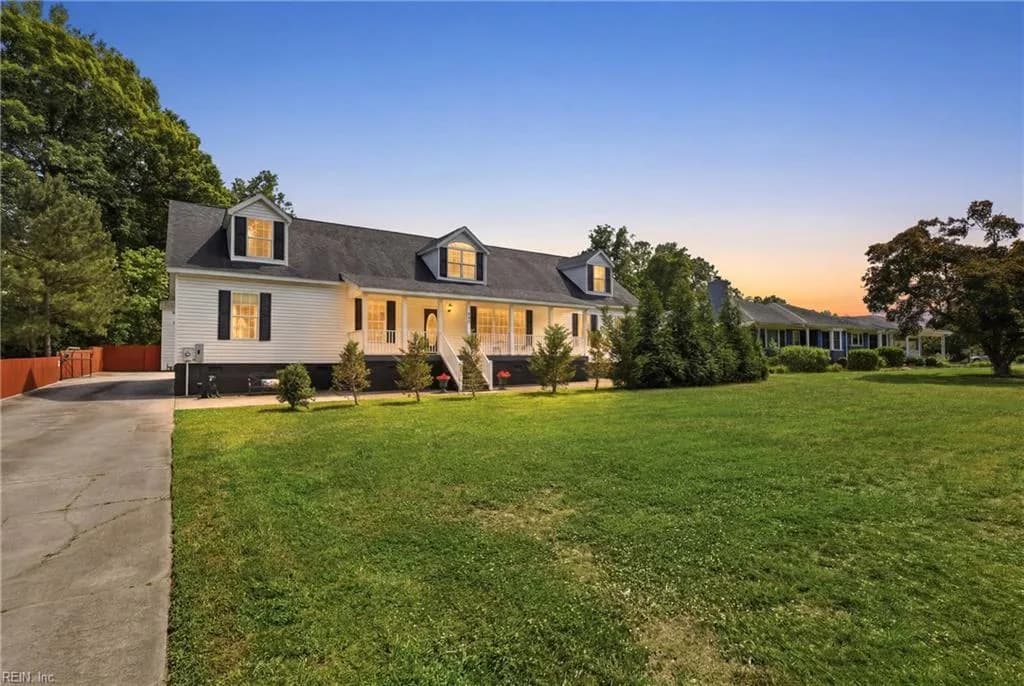 237 Cedar RD, CHESAPEAKE VA 23322 - Main photo