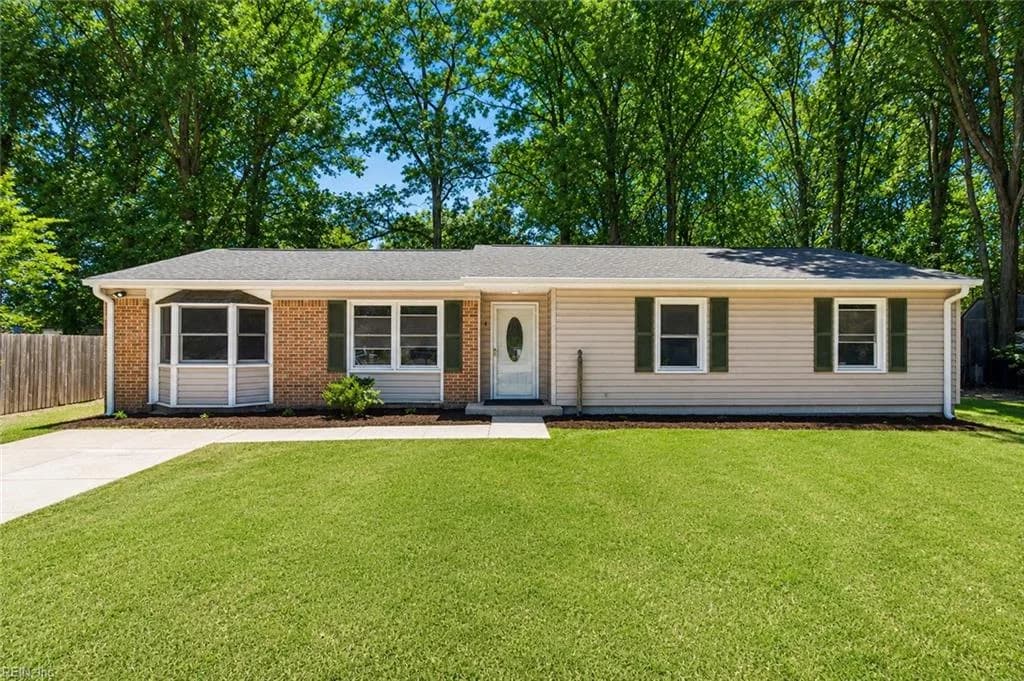4 Two Oaks CT, PORTSMOUTH VA 23703 - Photo 2