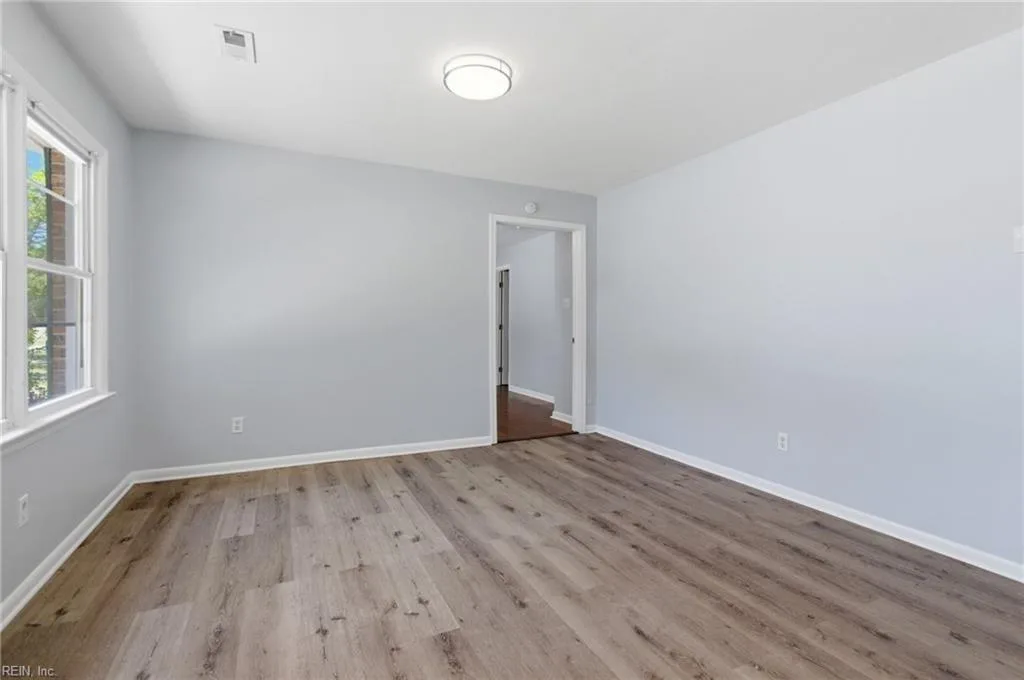 4 Two Oaks CT, PORTSMOUTH VA 23703 - Photo 5