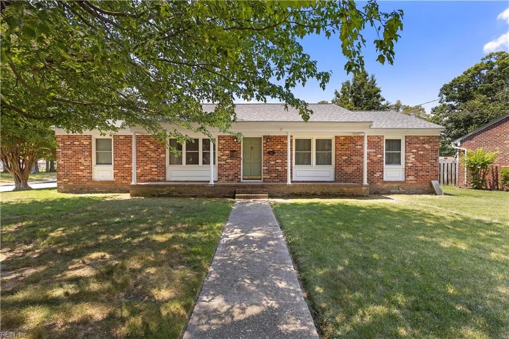 855 Wilmont LN, NEWPORTNEWS VA 23608