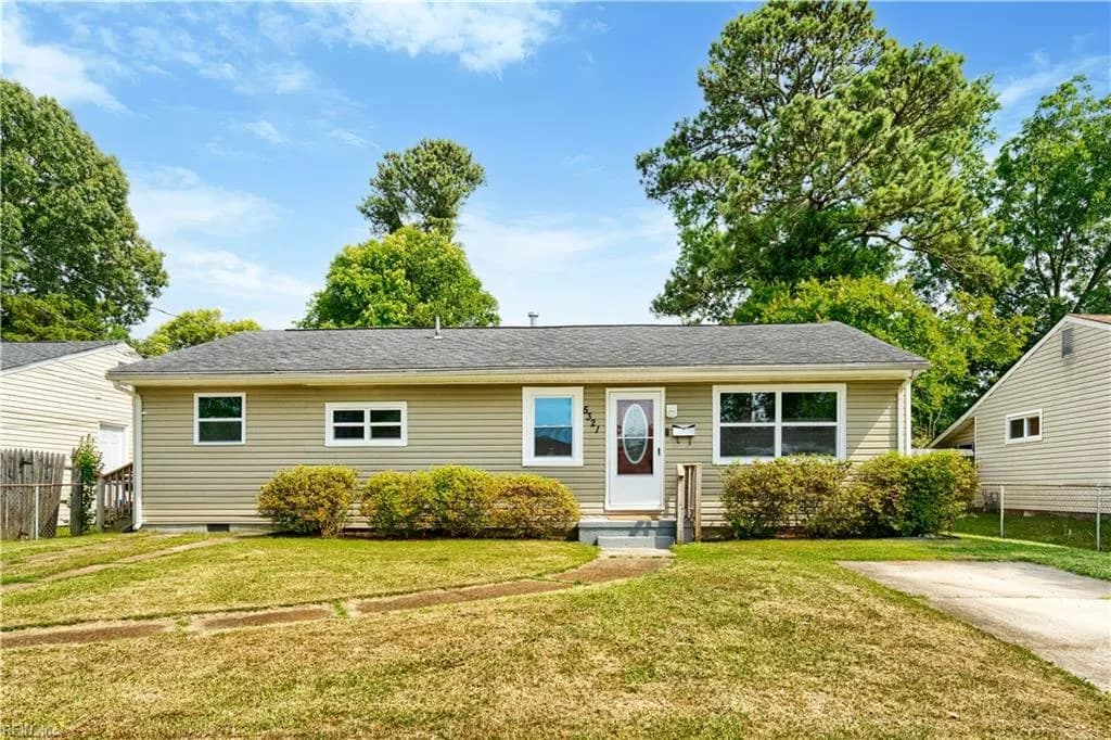 5321 Silvey DR, NORFOLK VA 23502 - Photo 2