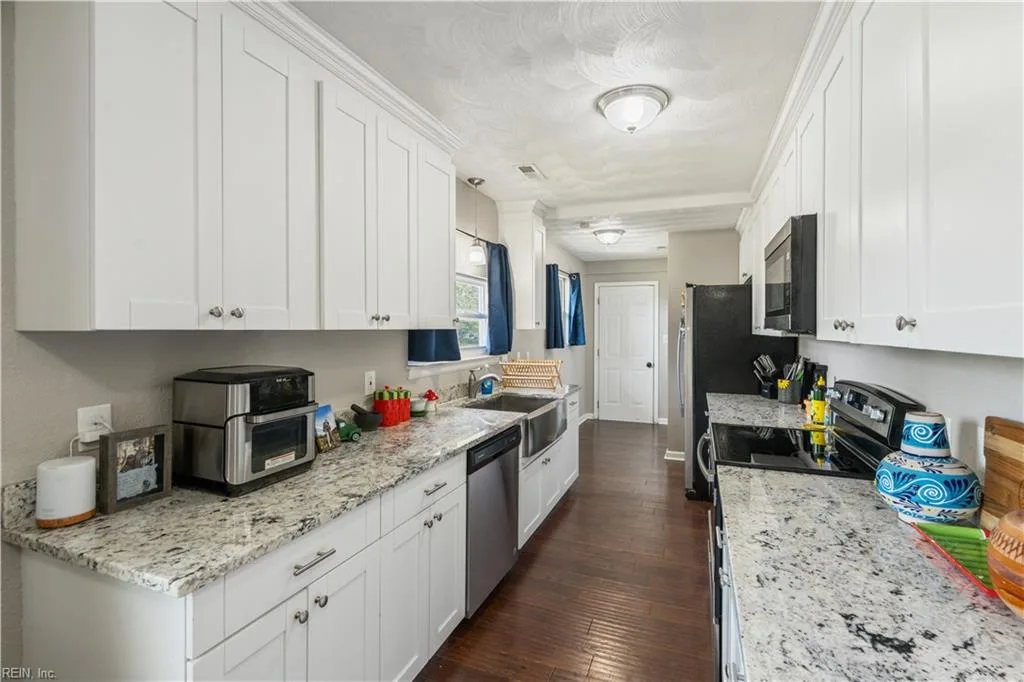 5321 Silvey DR, NORFOLK VA 23502 - Photo 5