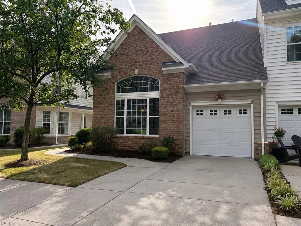 997 Lambourne LN, VIRGINIABEACH VA 23456 - Main photo