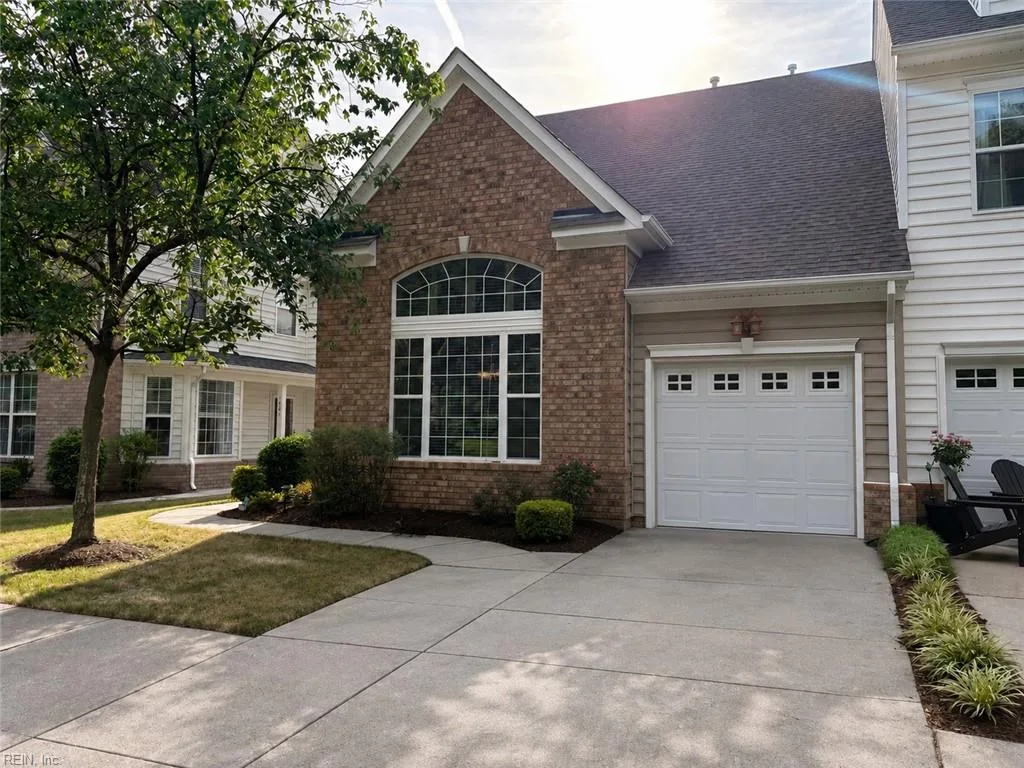 997 Lambourne LN, VIRGINIABEACH VA 23456