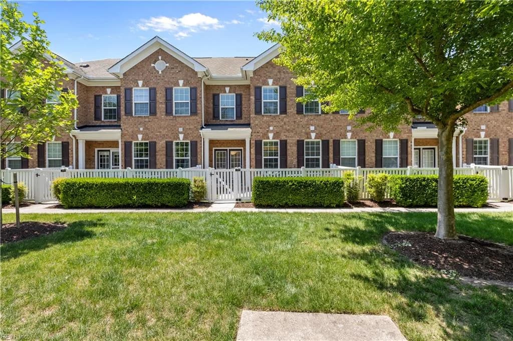 1109 Chatham LN, CHESAPEAKE VA 23320 - Photo 4