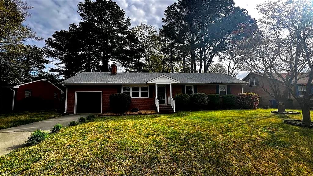 207 Robin RD, PORTSMOUTH VA 23701 - Main photo