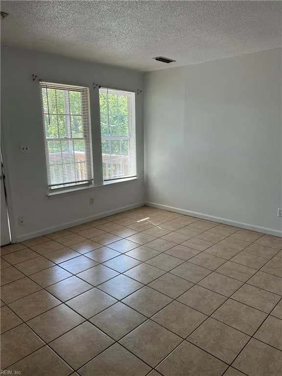 1566 Lea View AVE #1, NORFOLK VA 23503 - Photo 4