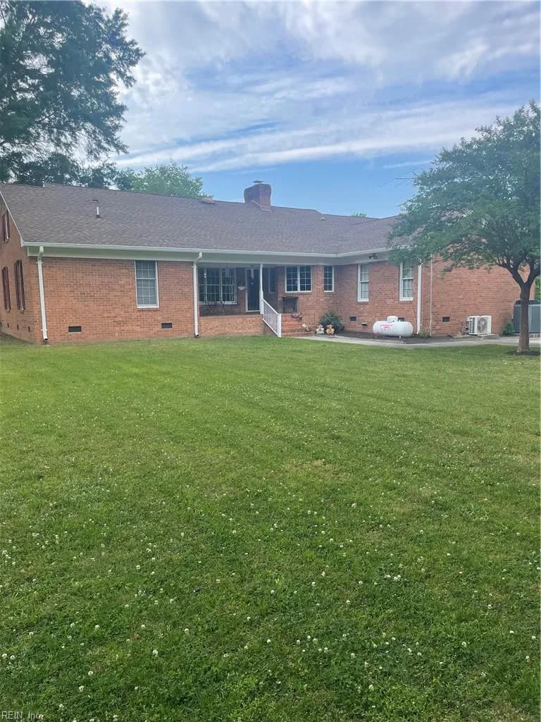 101 Crescent DR, FRANKLIN VA 23851 - Photo 3