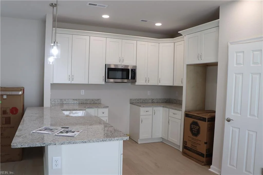 891 Railroad AVE, CHESAPEAKE VA 23324 - Photo 5