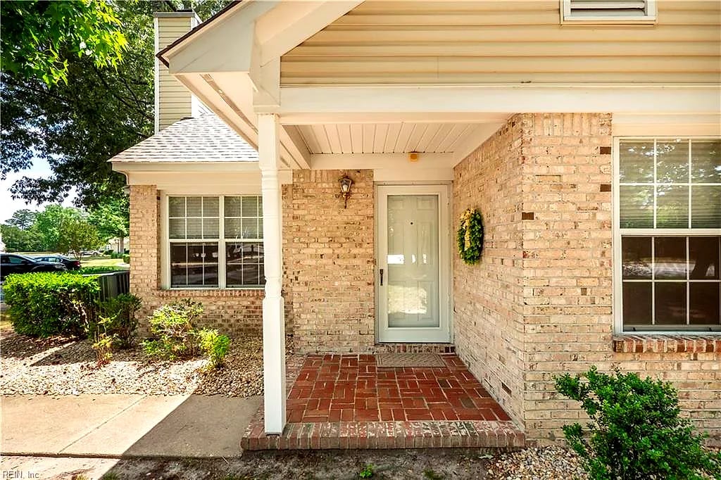900 Shoreline Pointe NONE, Newport News — 2 bed Residential, 1,400 sqft
