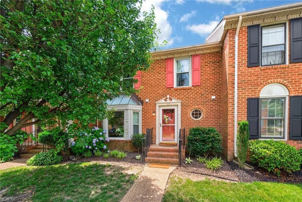 1073 Colonial Meadows WAY, VIRGINIABEACH VA 23454 - Photo 3