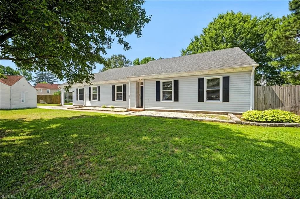 444 Fleming CIR, CHESAPEAKE VA 23323 - Photo 3