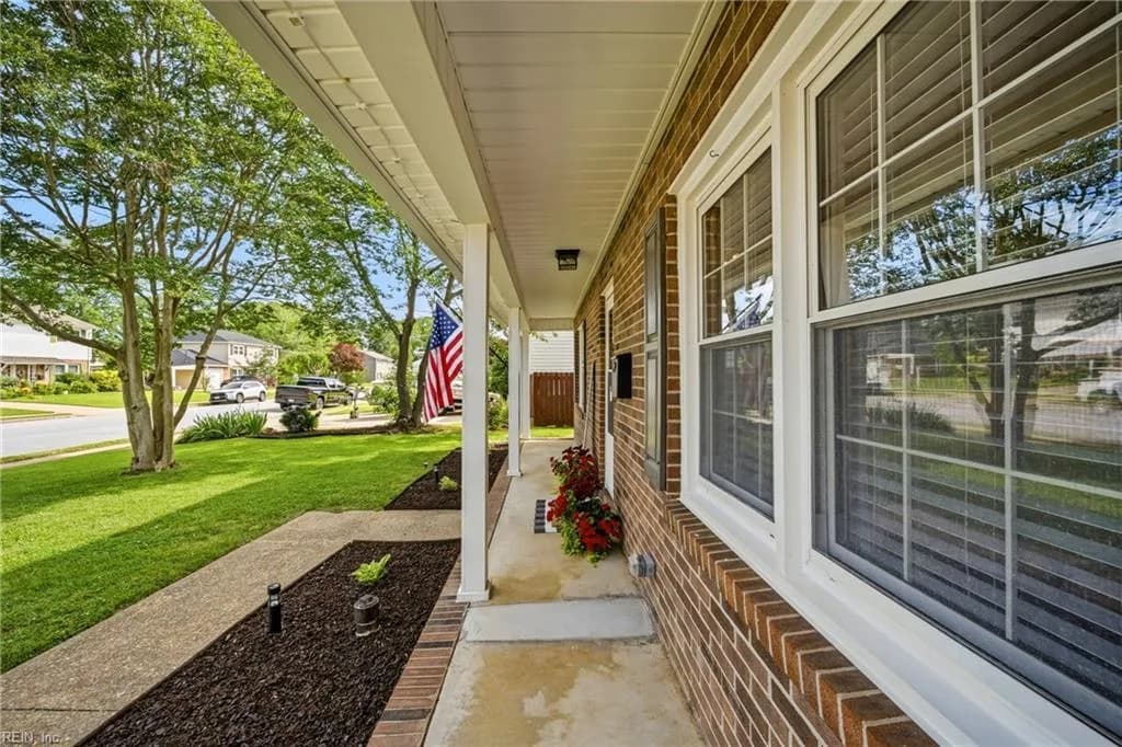 121 Hidalgo DR, HAMPTON VA 23669 - Photo 5