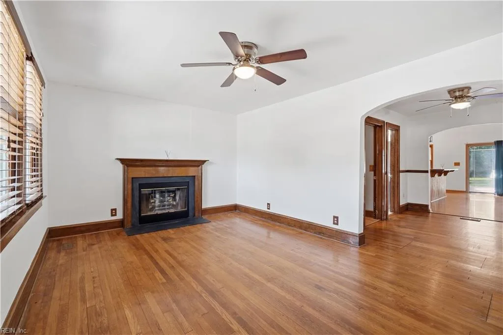 955 Sheppard AVE, NORFOLK VA 23518 - Photo 4