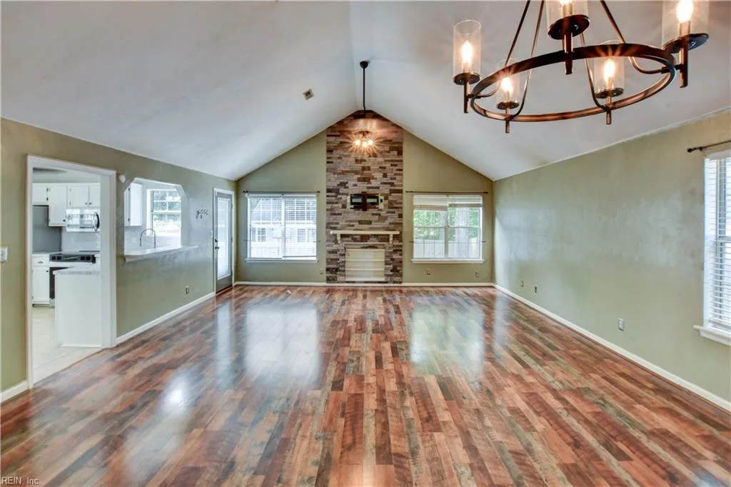 117 Poplar Grove CRES, SUFFOLK VA 23434 - Photo 3