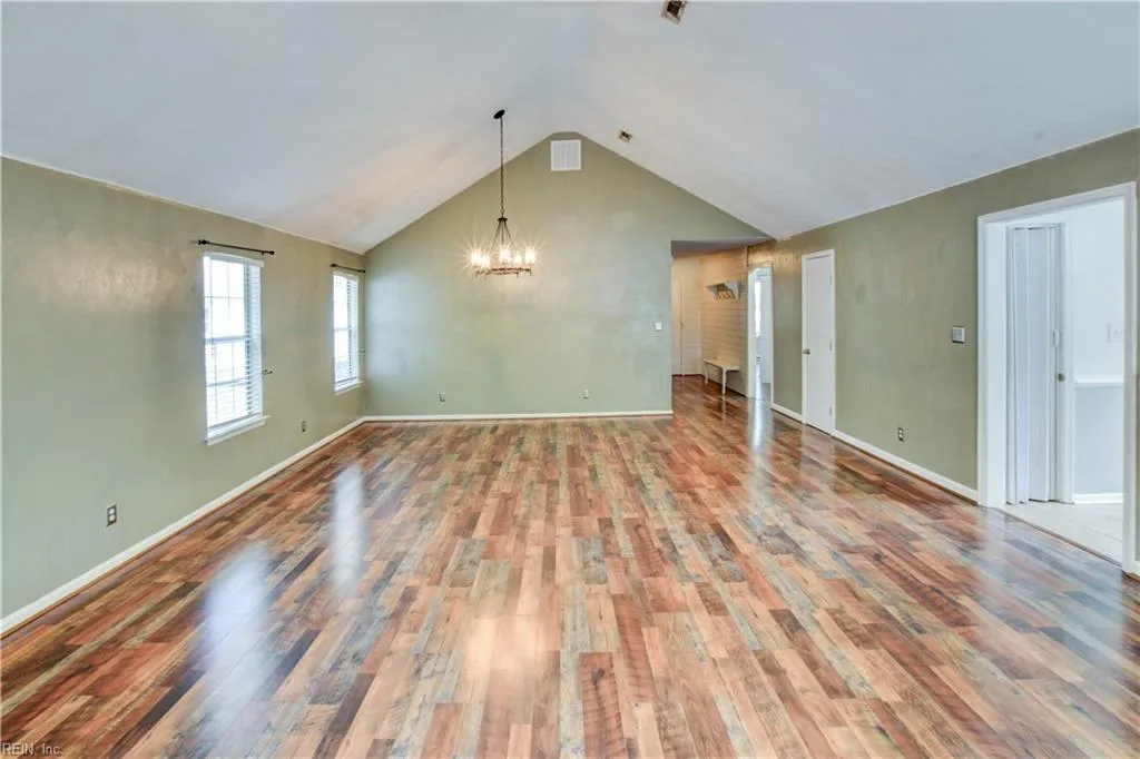 117 Poplar Grove CRES, SUFFOLK VA 23434 - Photo 5